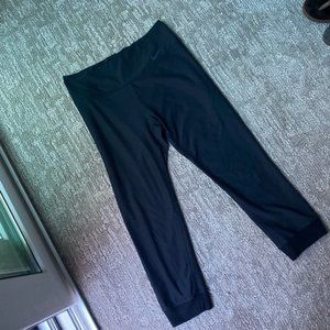 Black Nike Cropped Leggings